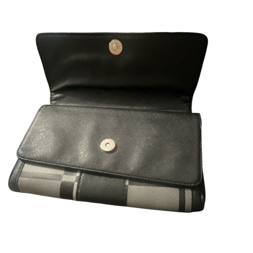 Burberry Black and Gray Checkered Messenger Bag NWOT - Picture 3 of 11